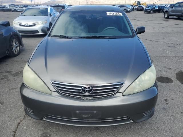 2005 Toyota Camry LE