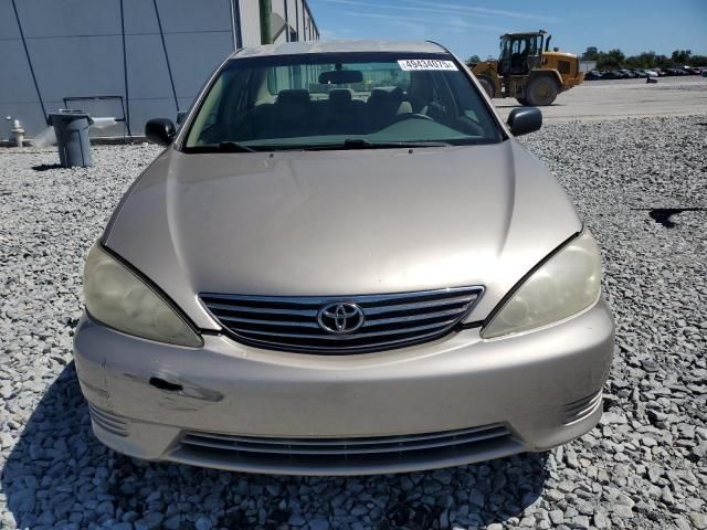 2005 Toyota Camry LE