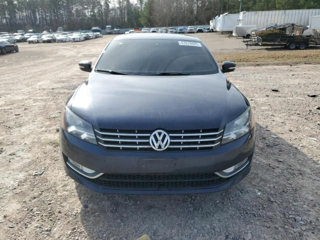 2014 Volkswagen Passat SEL