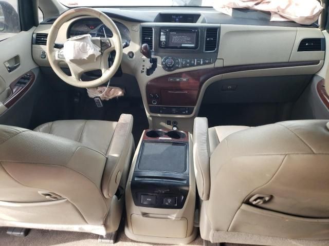 2012 Toyota Sienna XLE