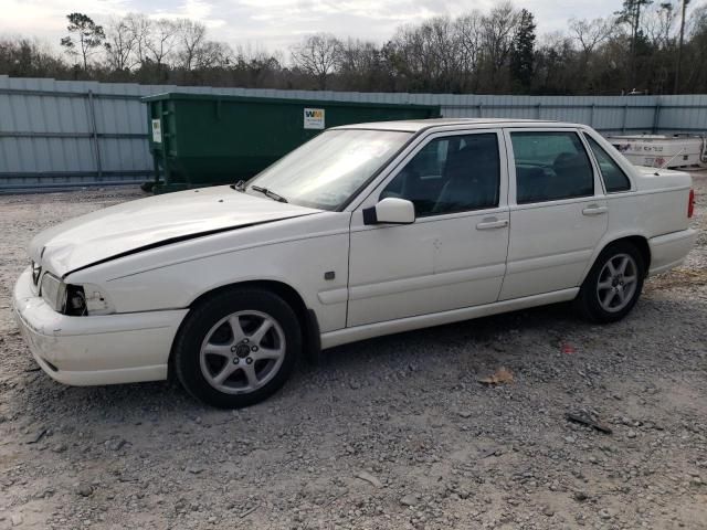 2000 Volvo S70 Base