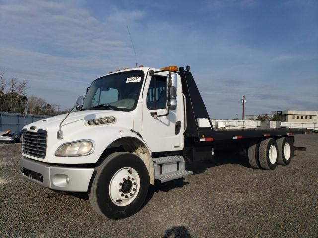 2004 Freightliner M2 Rollback Truck