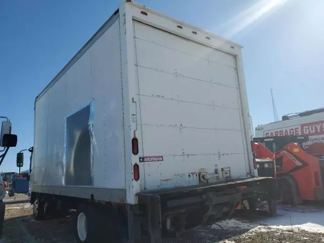 2011 Isuzu NPR BOX Truck