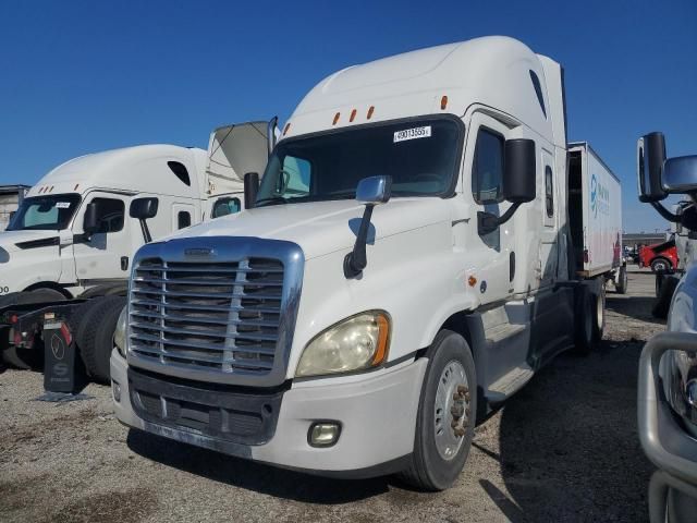 2016 Freightliner Cascadia 125