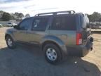 2005 Nissan Pathfinder LE