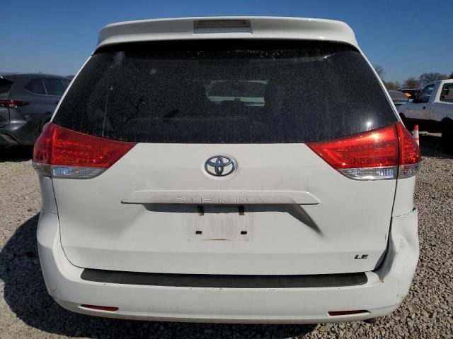 2014 Toyota Sienna LE