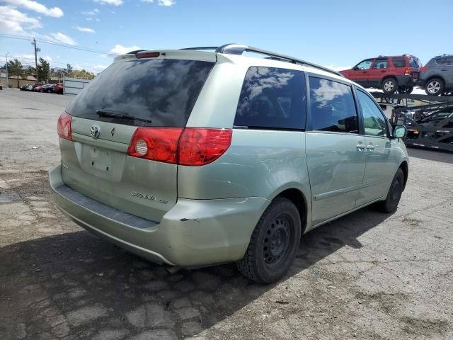 2010 Toyota Sienna CE