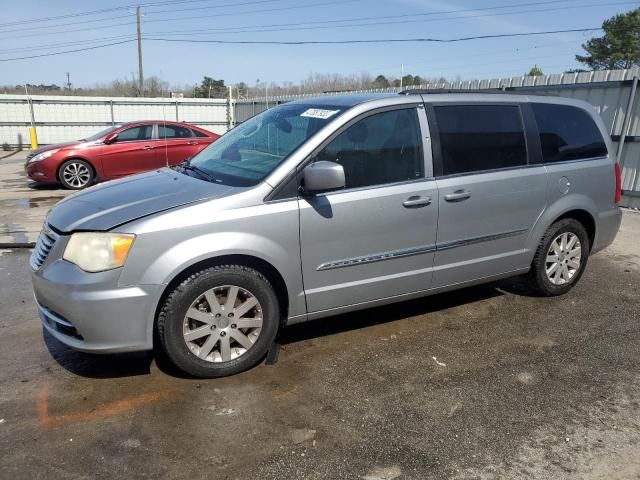 2013 Chrysler Town & Country Touring