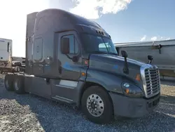 Salvage trucks for sale at Tifton, GA auction: 2018 Freightliner Cascadia 125 Semi Truck