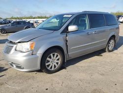 Carros salvage a la venta en subasta: 2013 Chrysler Town & Country Touring