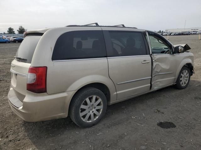 2016 Chrysler Town & Country Touring