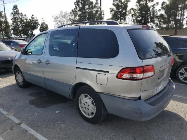 2003 Toyota Sienna CE