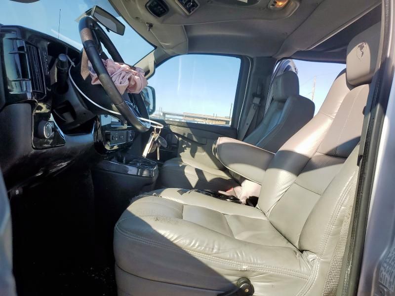 2016 Chevrolet Express G2500