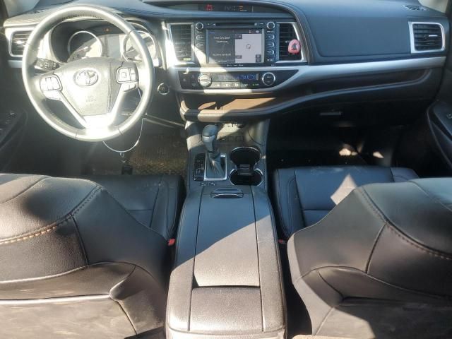 2019 Toyota Highlander SE