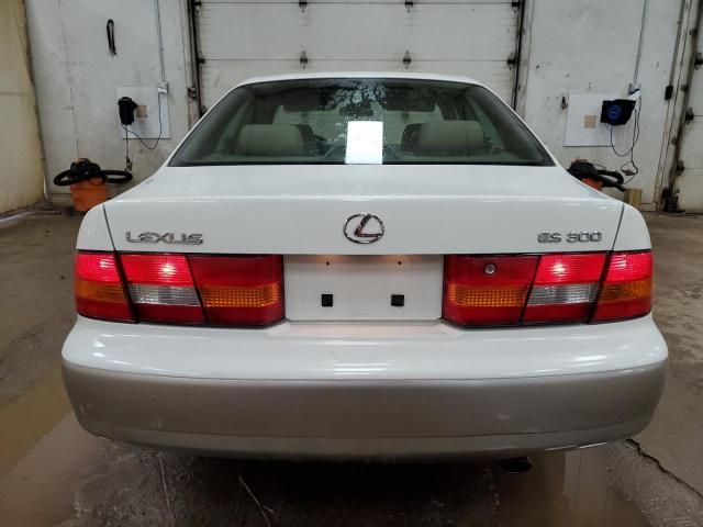 1999 Lexus ES 300