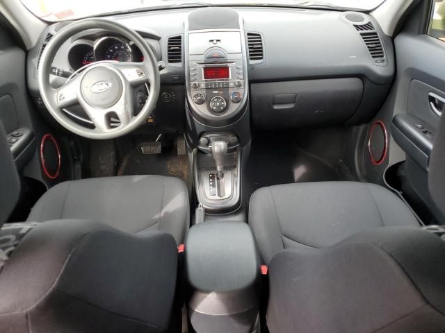 2010 KIA Soul +