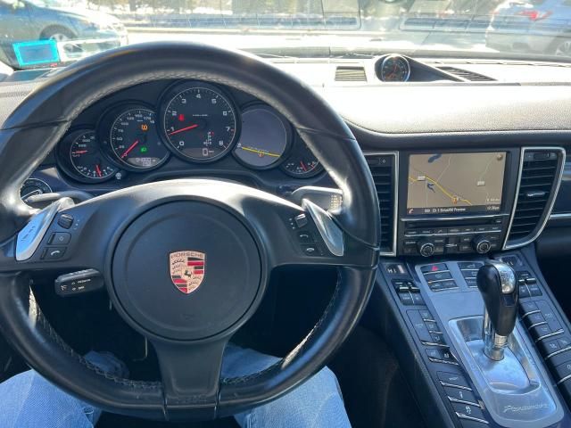 2014 Porsche Panamera 2