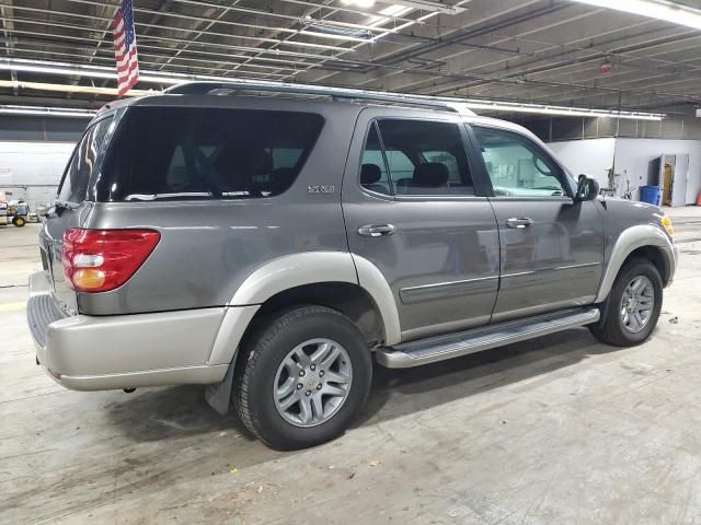 2004 Toyota Sequoia SR5