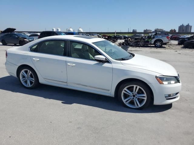 2013 Volkswagen Passat SEL