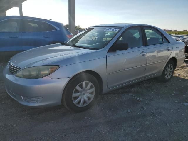 2005 Toyota Camry LE