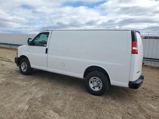 2020 Chevrolet Express G2500