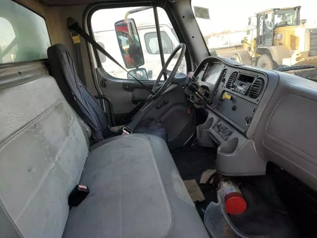 2005 Freightliner M2 106 Medium Duty