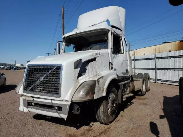 2009 Volvo VN VNL