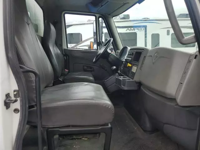 2014 International 4300 BOX Truck