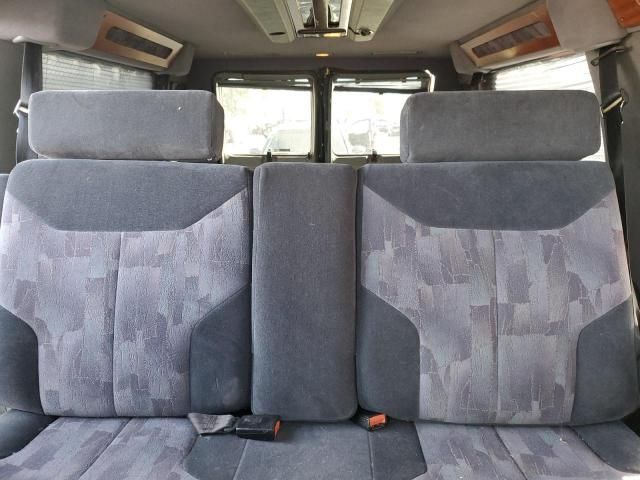 1996 Dodge RAM Van B2500