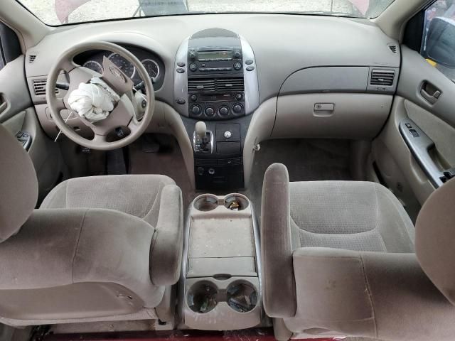 2006 Toyota Sienna CE