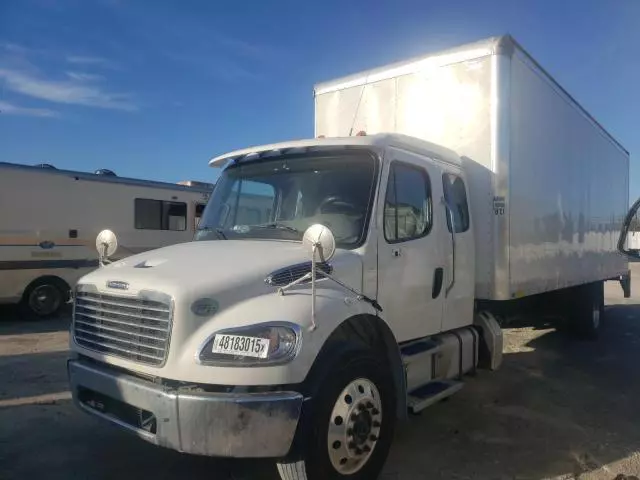 2022 Freightliner Business Class M2 106 BOX Truck