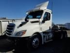 2018 Freightliner Cascadia 126