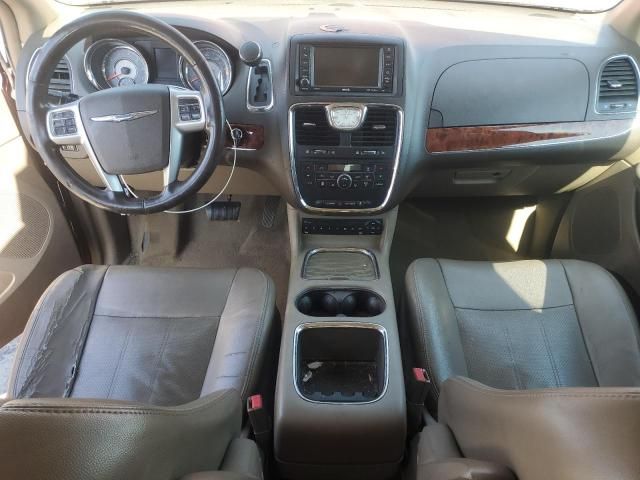 2012 Chrysler Town & Country Touring L