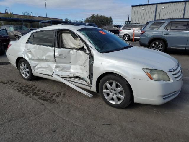 2005 Toyota Avalon XL