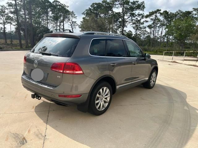 2012 Volkswagen Touareg V6