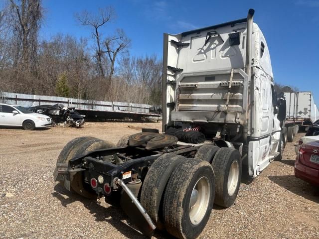 2016 Freightliner Cascadia 125