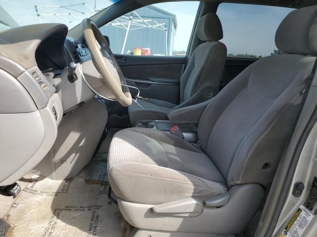 2006 Toyota Sienna CE