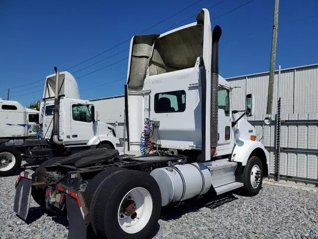 2009 Kenworth T800 Semi Truck