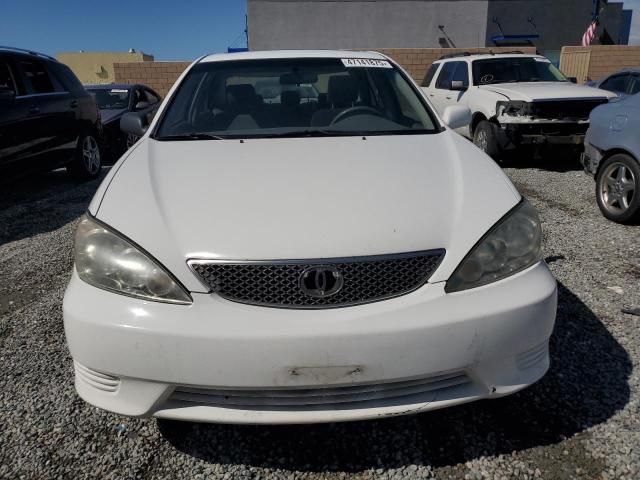 2005 Toyota Camry LE