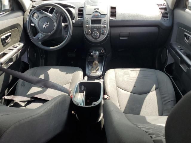 2011 KIA Soul +