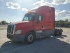 2014 Freightliner Cascadia Semi Truck