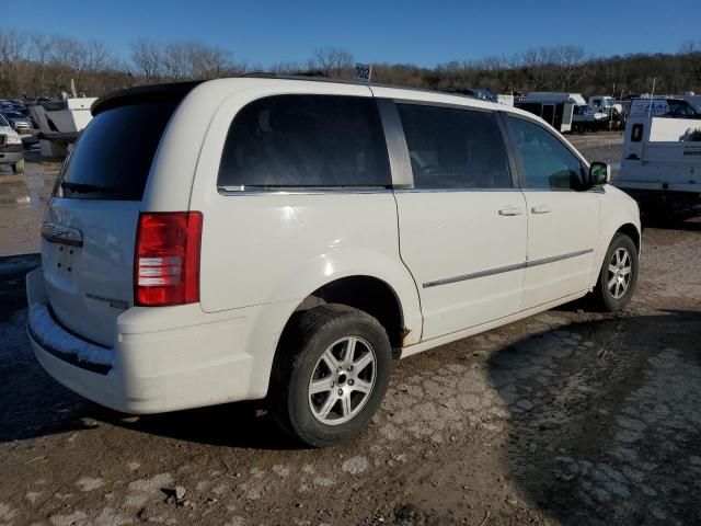 2010 Chrysler Town & Country Touring