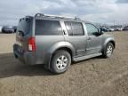 2005 Nissan Pathfinder LE