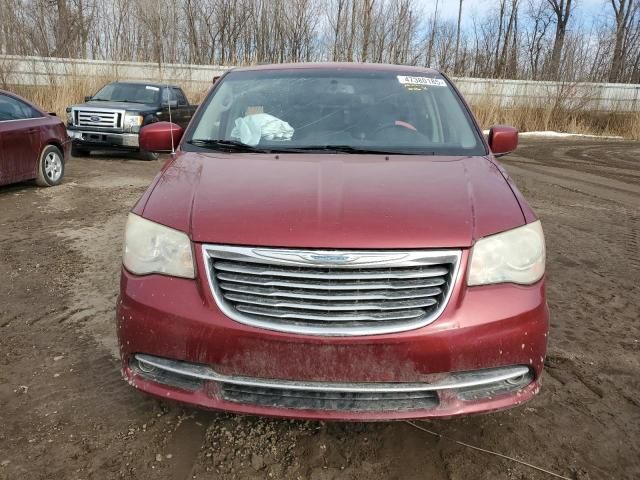 2013 Chrysler Town & Country Touring