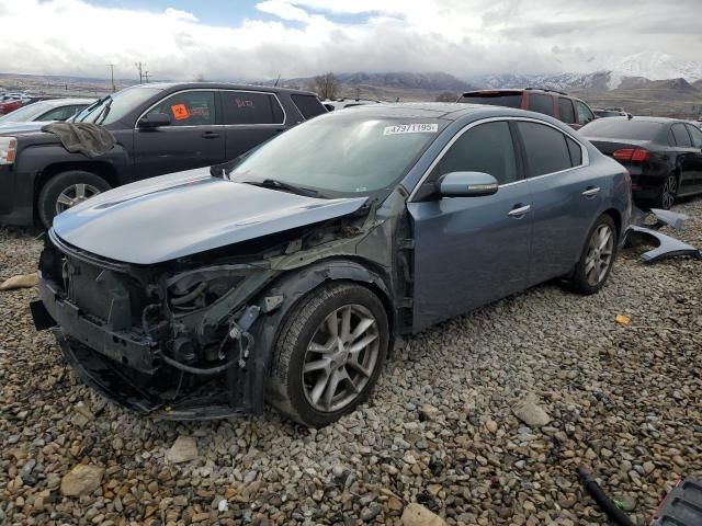 2010 Nissan Maxima S