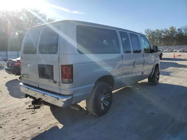 2011 Ford Econoline E350 Super Duty Wagon