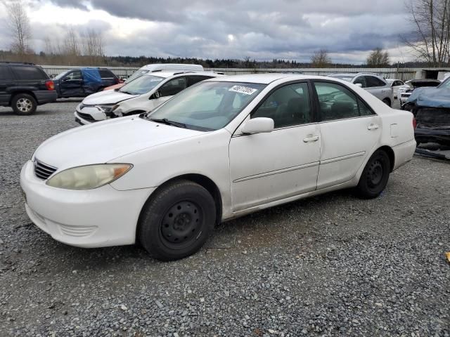 2005 Toyota Camry LE