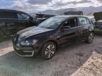 2016 Volkswagen E-GOLF SE