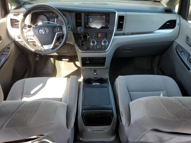 2015 Toyota Sienna LE