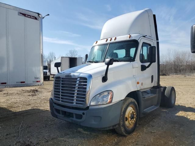 2016 Freightliner Cascadia 125 Semi Truck